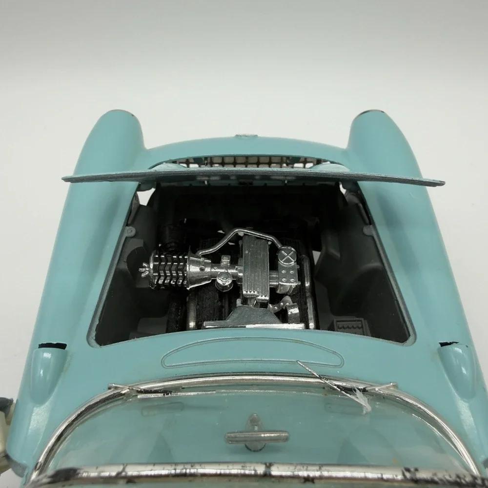 Model‎ 1957 Chevrolet Corvette Convertible Bburago 1:18 Diecast Burago Lt. Blue